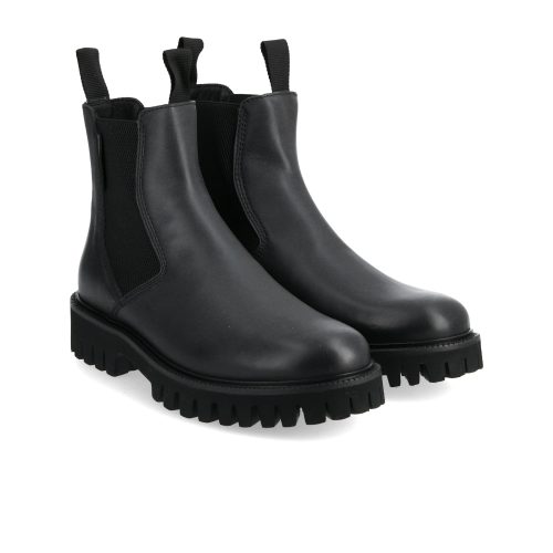 STOMP-CHELSEA-WILD-BLACK_01